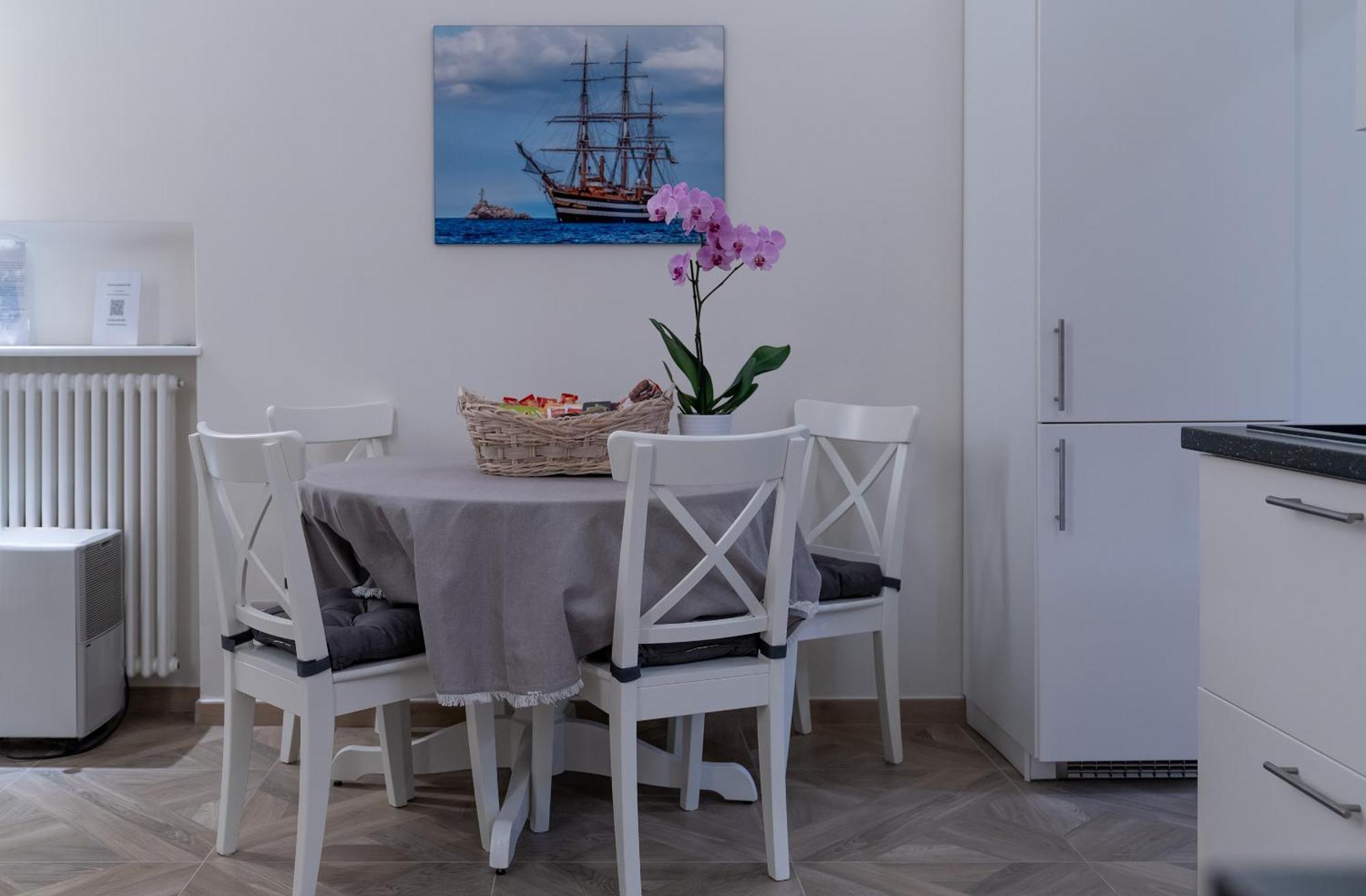 Apartamento Insula Lubrensis Flat Massa Lubrense Exterior foto